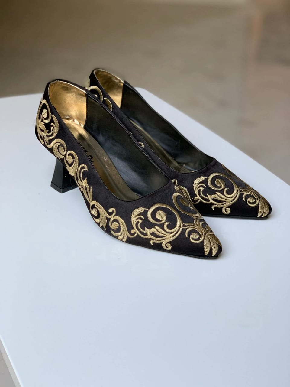 MAJBOUD ESCARPIN